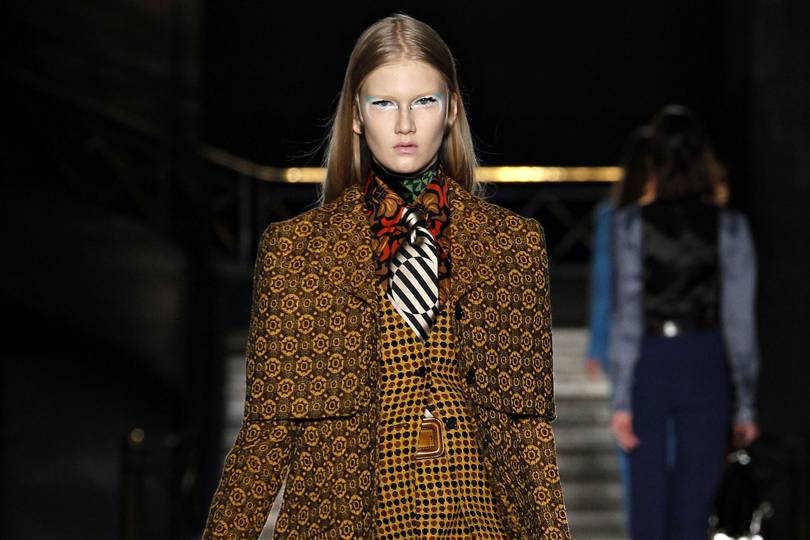 softball windbreakers