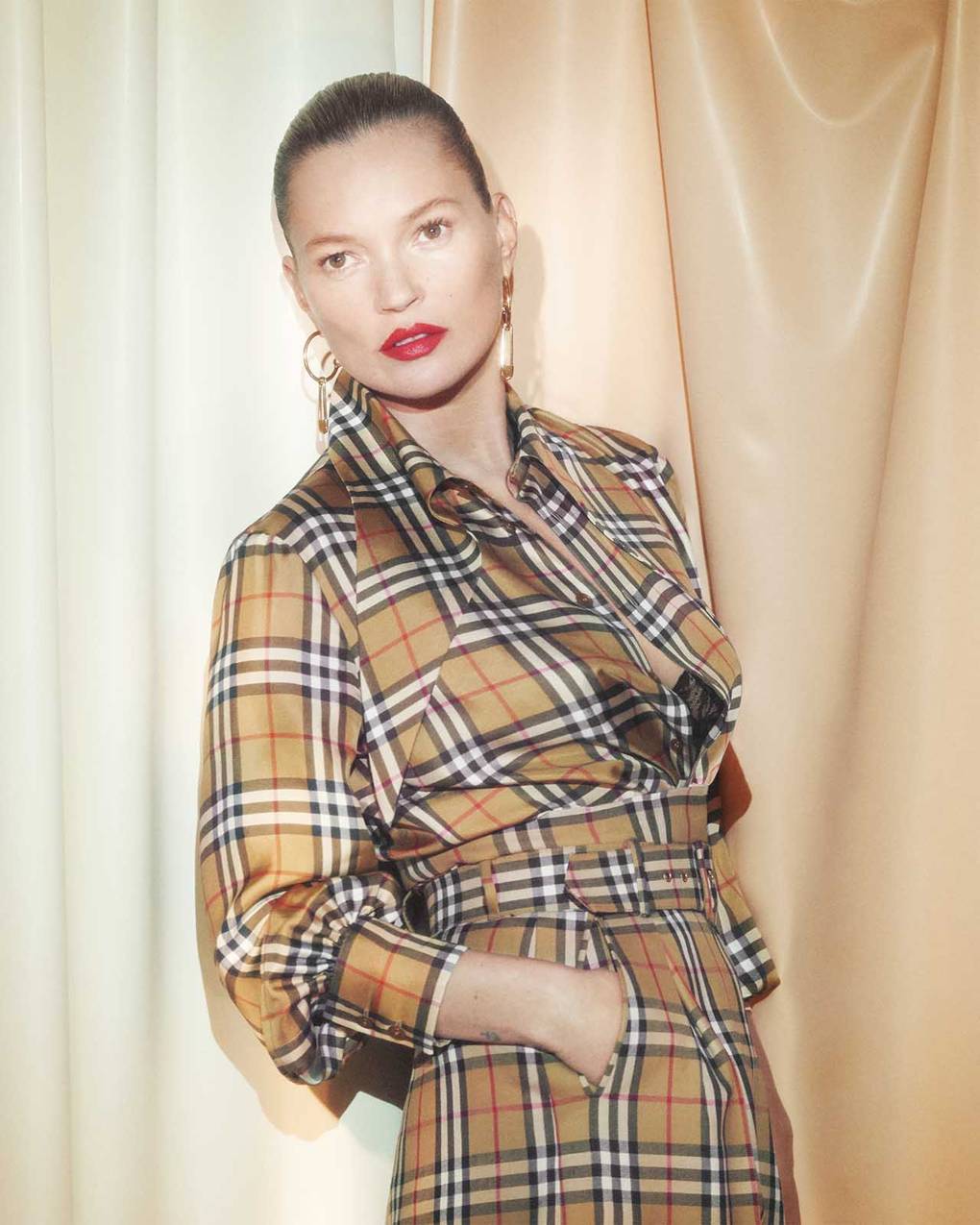 Watch Burberry and Vivienne Westwood release more details on their collaboration video Watch Burberry and Vivienne Westwood release more details on their collaboration video