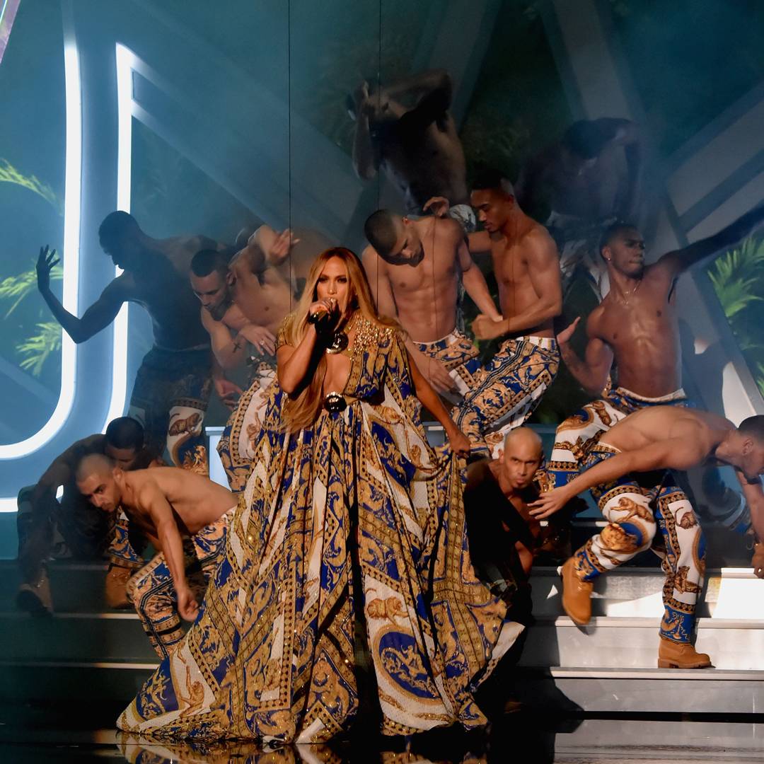 Image: How J-Lo Won The VMAs