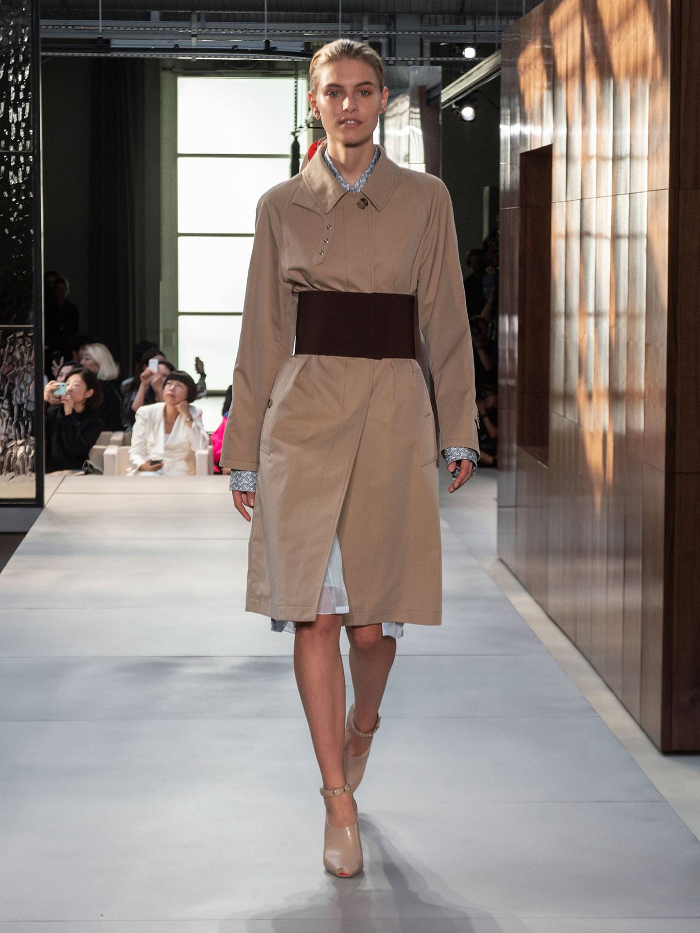 Burberry Ss19 Burberry Lookbook 2019 Vogue Burberry Ss19 2025