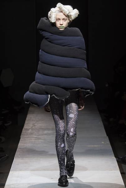 Comme Des Garcons Autumn/Winter 2014 Ready-To-Wear show report ...