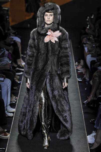 Dolce & Gabbana - Alta Moda Autumn/Winter 2015 Couture show report ...
