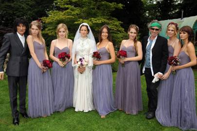 Celebrity Bridesmaids Bridesmaid Dresses Pictures Leah Wood Embled A Whole Legion Of Rock Royalty For Her 2008 Wedding Including Vogue Cover Georgia May Jagger And S Star Jemima Kirke