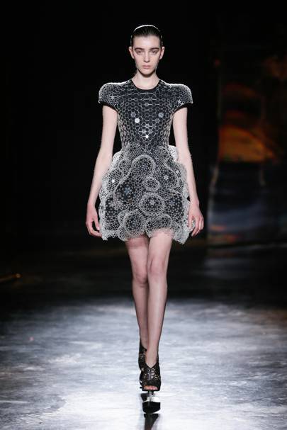 Iris Van Herpen AutumnWinter 2016 Iris Van Herpen AutumnWinter 2016
