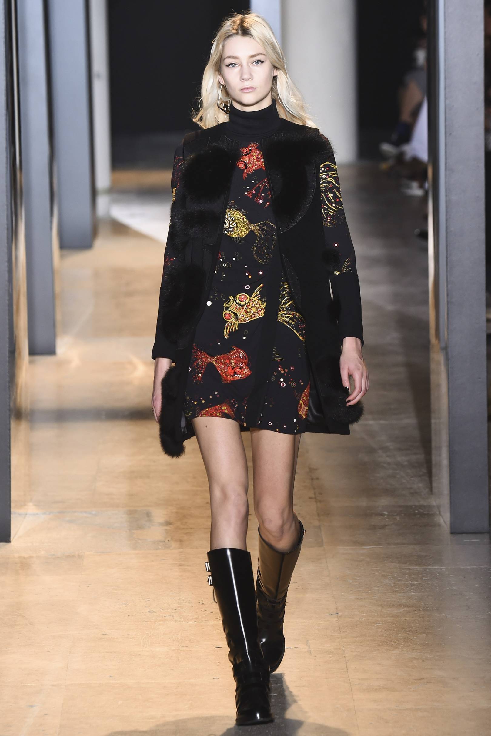 Spotlight Newsdesigner franco moschino Wear you Trendswould ikat print