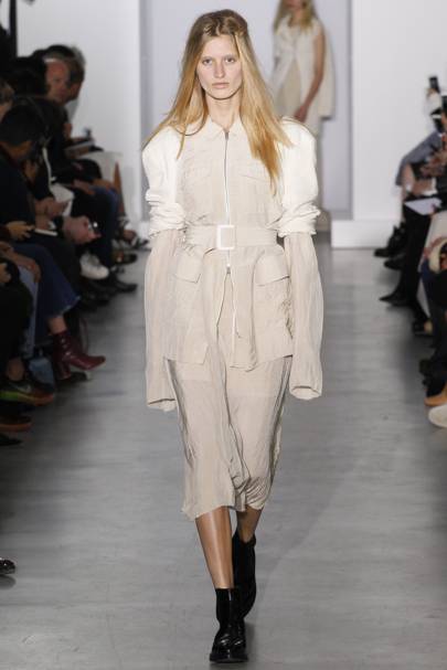 Yang Li Spring/Summer 2016 Ready-To-Wear show report | British Vogue