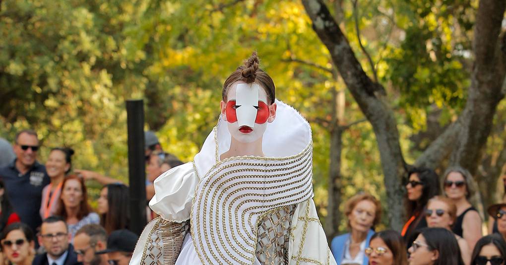 David Ferreira Spring/Summer 2018 Ready To Wear  British 