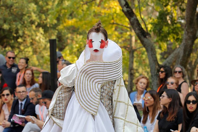 David Ferreira Spring/Summer 2018 Ready To Wear  British 