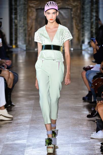 John Galliano Spring/Summer 2014 Ready-To-Wear show report | British Vogue