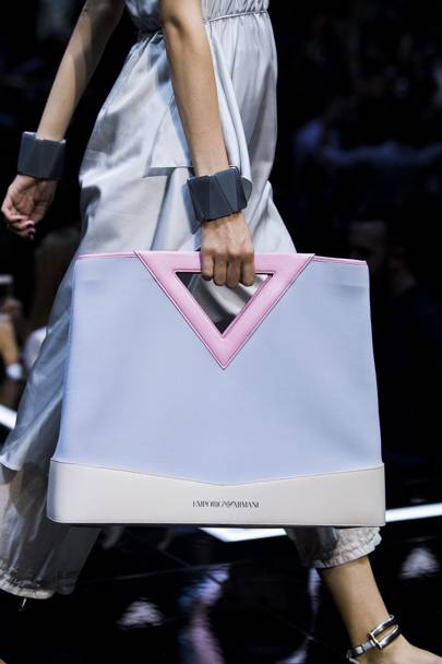 Bag Trends 2019 Vogue S Guide To The Gest You Emporio Armani