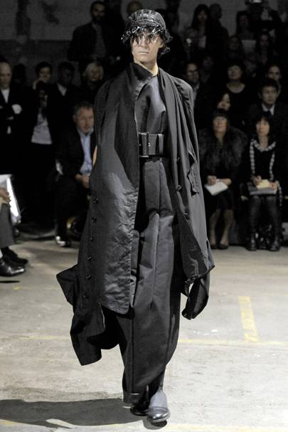 Comme Des Garcons Spring/Summer 2011 Ready-To-Wear show report ...