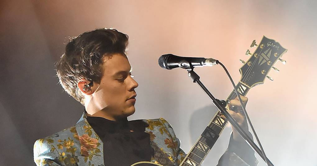 harry styles vogue gucci