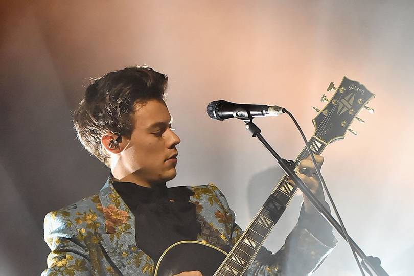 harry styles vogue gucci