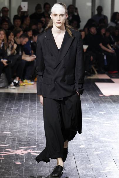 Yohji Yamamoto Spring/Summer 2014 Menswear show report | British Vogue
