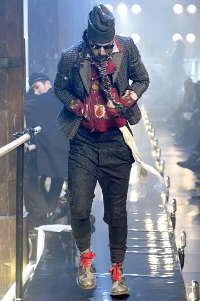 John Galliano Autumn/Winter 2011 Menswear show report | British Vogue