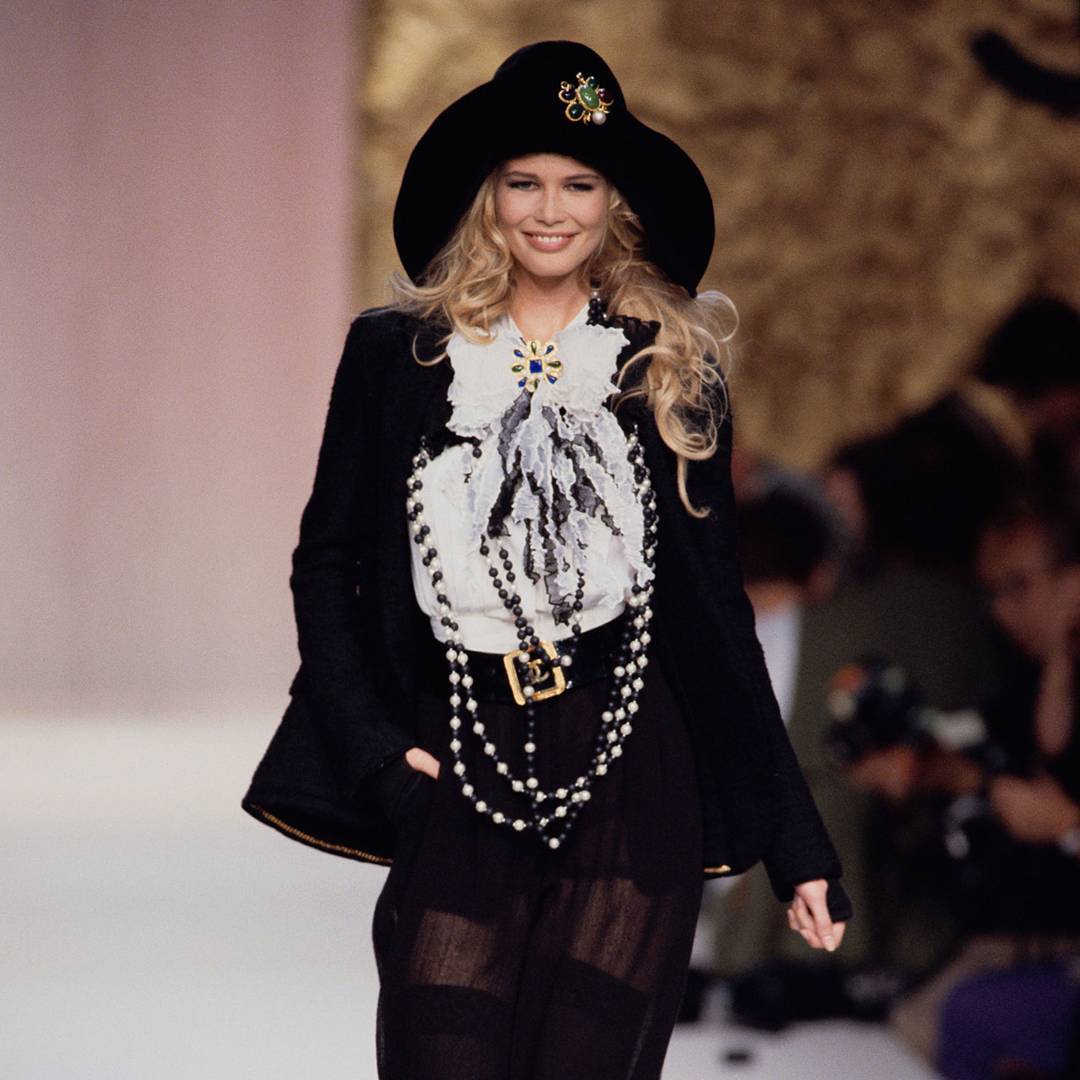 Image: 24 Times Claudia Schiffer Ruled The Catwalk
