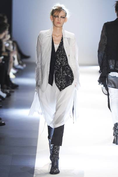 Ann Demeulemeester Spring/Summer 2015 Ready-To-Wear | British Vogue