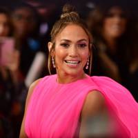 j lo green cape