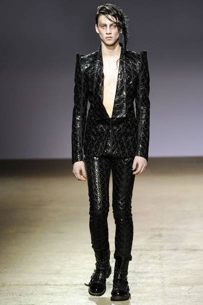 Gareth Pugh Autumn/Winter 2009 Menswear show report | British Vogue