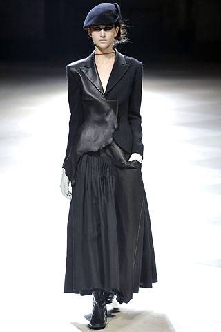 Yohji Yamamoto Autumn/Winter 2008 Ready-To-Wear show report | British Vogue