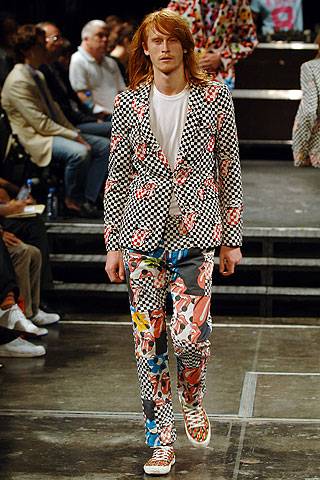 Comme Des Garcons Spring/Summer 2006 Menswear show report | British Vogue