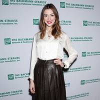 Anne Hathaway Style & Fashion Profile | British Vogue