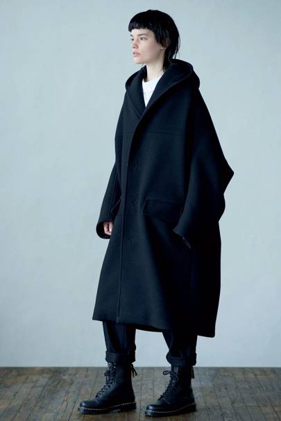 Y'S Yohji Yamamoto Autumn/Winter 2016 Ready-To-Wear | British Vogue