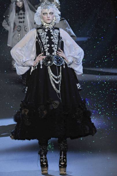 John Galliano Autumnwinter 2009 Ready To Wear Show Report British Vogue