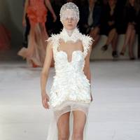 Diamond jubilee & Fashion Trend 2012 - Catwalk & Photos | British Vogue