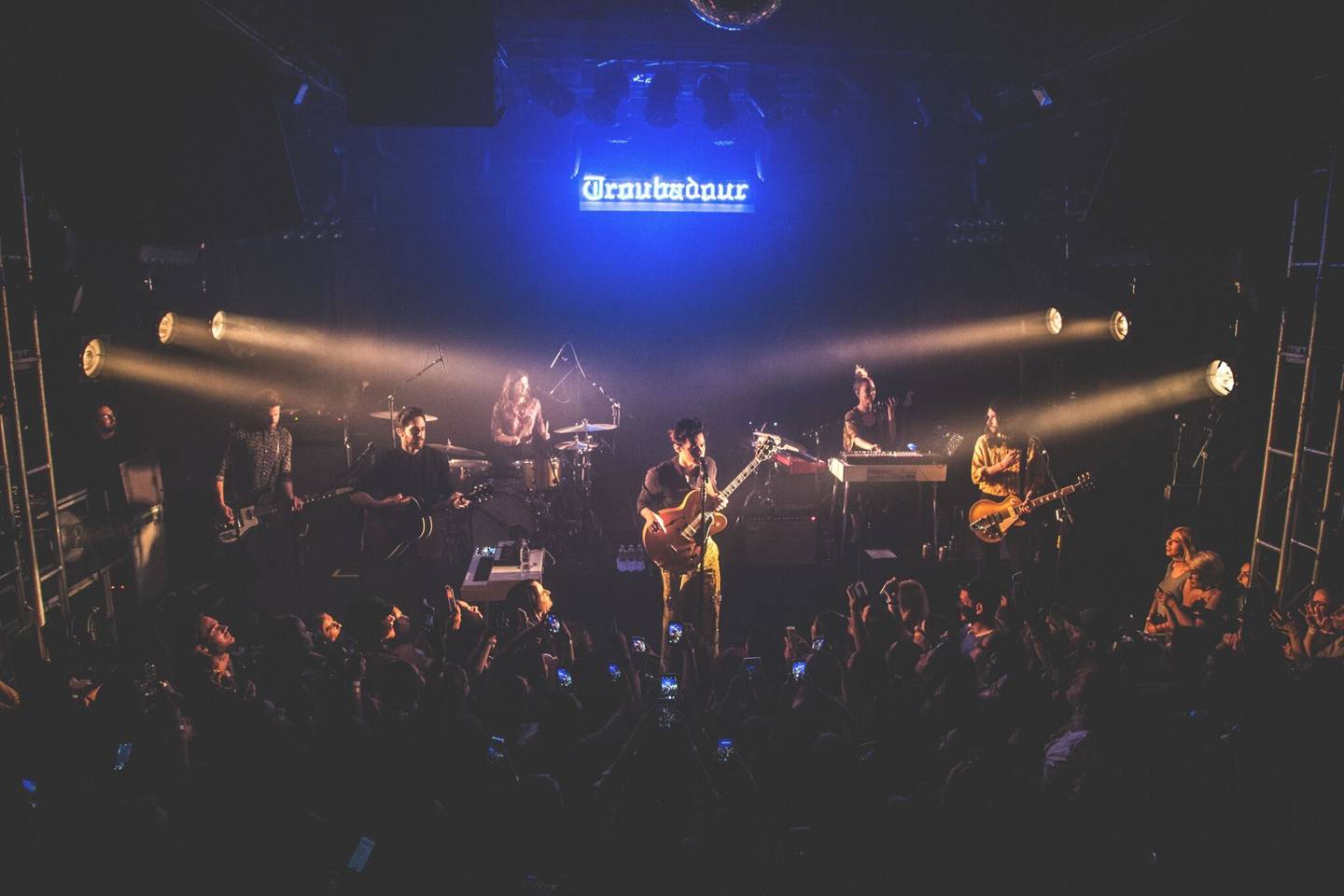 Solo Harry Styles Is Now A Record Breaker - Vogue.co.uk