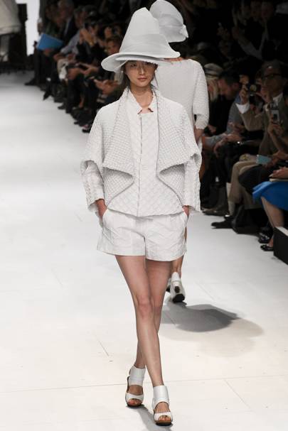 Issey Miyake Spring/Summer 2015 Ready-To-Wear show report | British Vogue