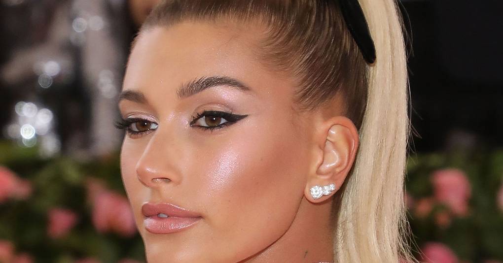 Hailey Bieber Met Gala 2019 Gown And Glowing Beauty Look | British Vogue