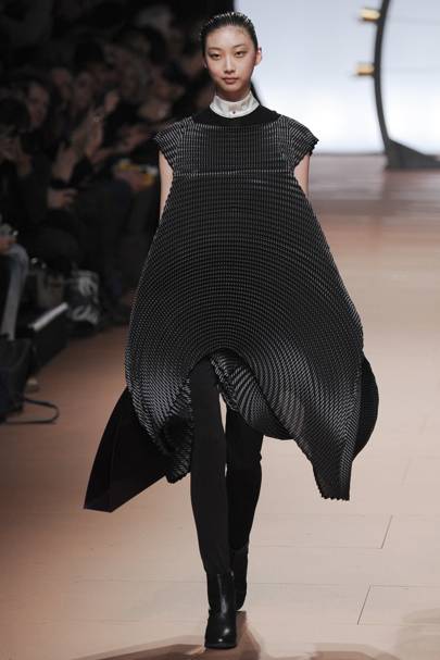 Issey Miyake Autumn/Winter 2014 Ready-To-Wear show report | British Vogue